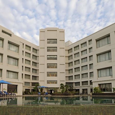 Aryaduta Manado Exterior photo